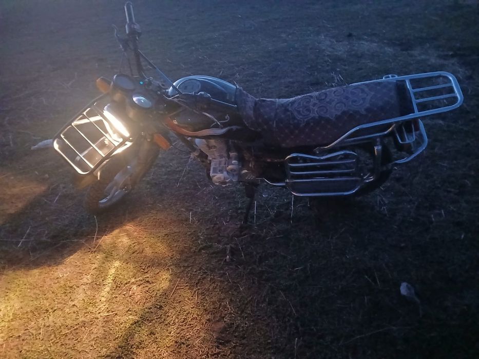 Мотоцикл GSUZUKI