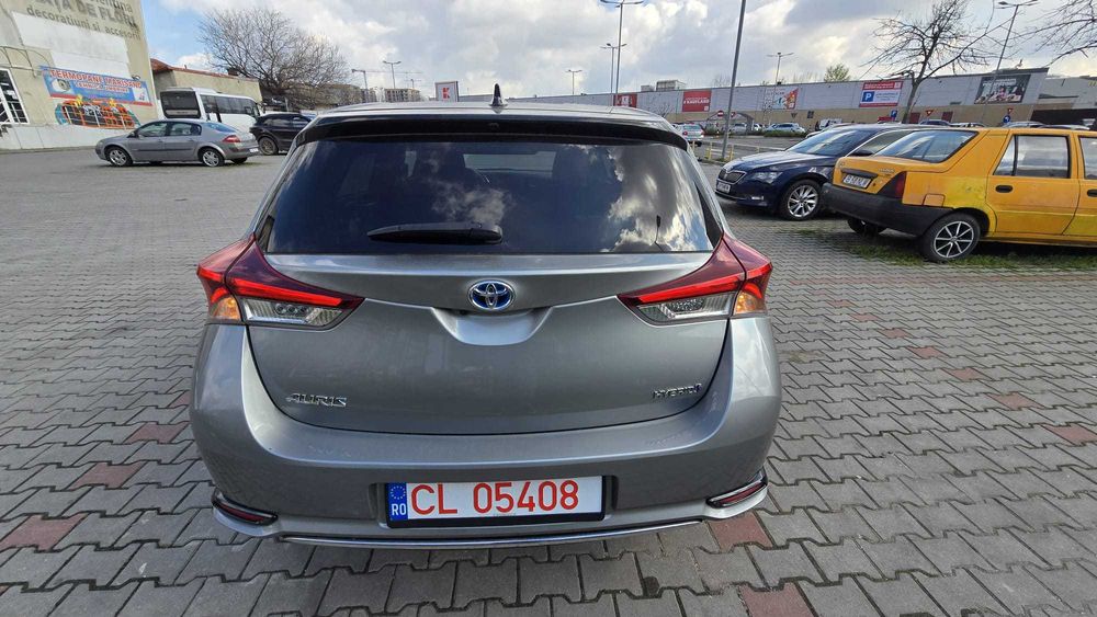 De vanzare Toyota Auris Hybrid