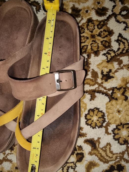 Papuci gen Birkenstock