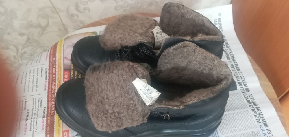 Продам рабочие ботинки летние и зимние