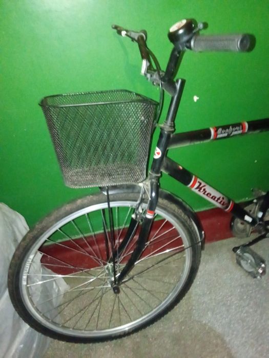 Bicicleta cu roata de rezerva fata