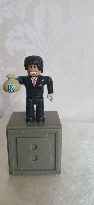 Коллекционые фигурки Roblox