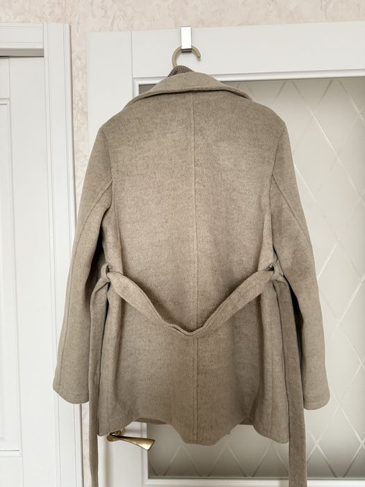 продам пальто женское новое