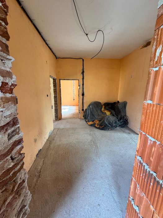 Продавам къща в центъра на  Свиленград.