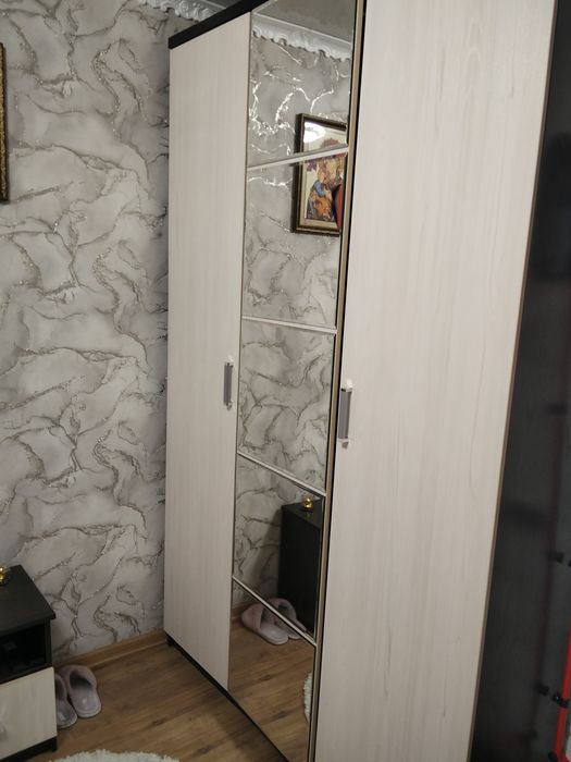 Продам спальный гарнитур