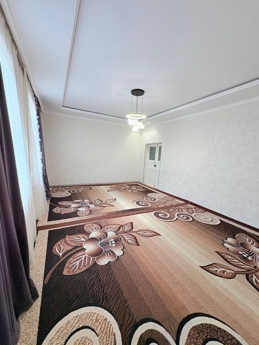 Продается дом в Чирчике вдоль реки