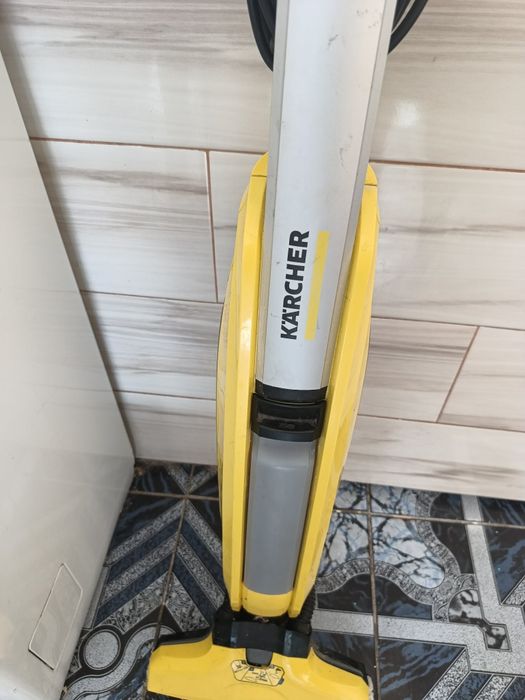 Vind aspirator Karcher spală și aspira