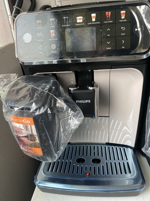 Espressor  Philips LatteGo EP 5500  EP 5400 ca NOU expresor espresor