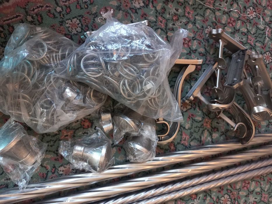 Продам карнизы(гардины) металлические