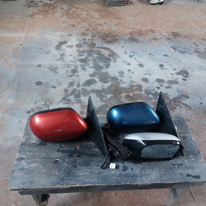 Зеркала на Subaru.