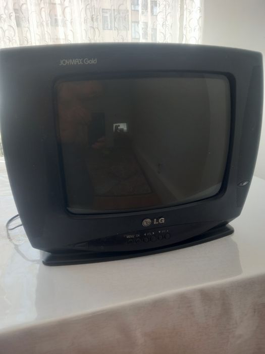 Продам телевизор LG