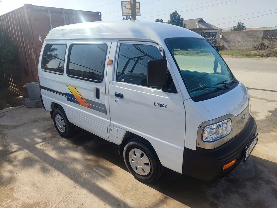 Moshina sotish damas