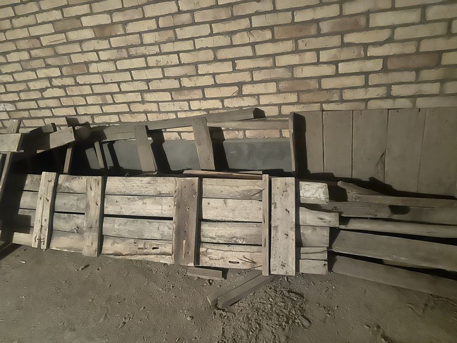 Продаю доски, двери и окна деревянные б/у