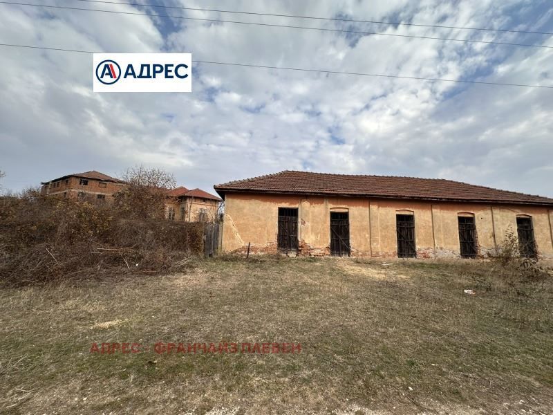 Къща в Плевен, област-с.Телиш площ 160 цена 21000