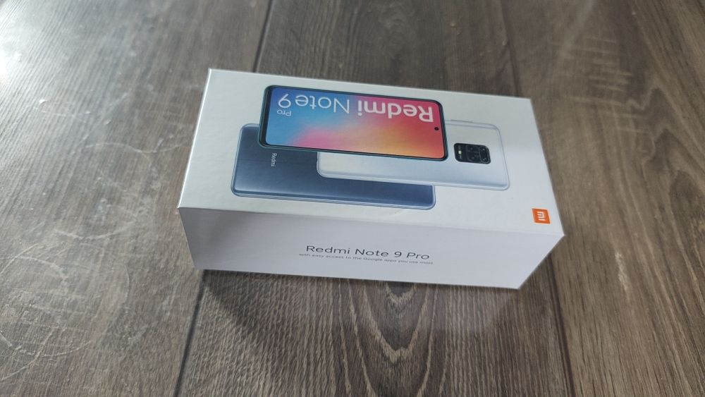 Продам смартфон Redmi Note 9 Pro