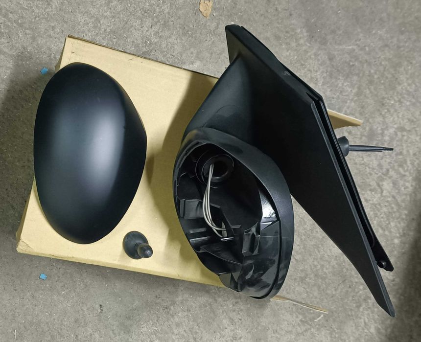 Огледало ляво механично за PEUGEOT 107, CITROEN C1, TOYOTA AYGO