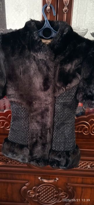 Kiyimlarni arzon 30 50 mingdan berib yuboraman