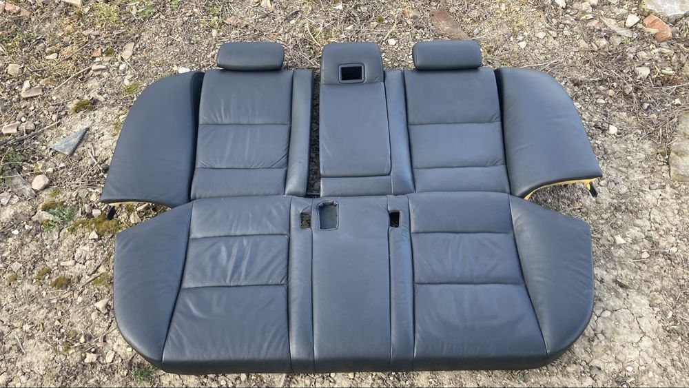 БМВ Е60 задни седалки