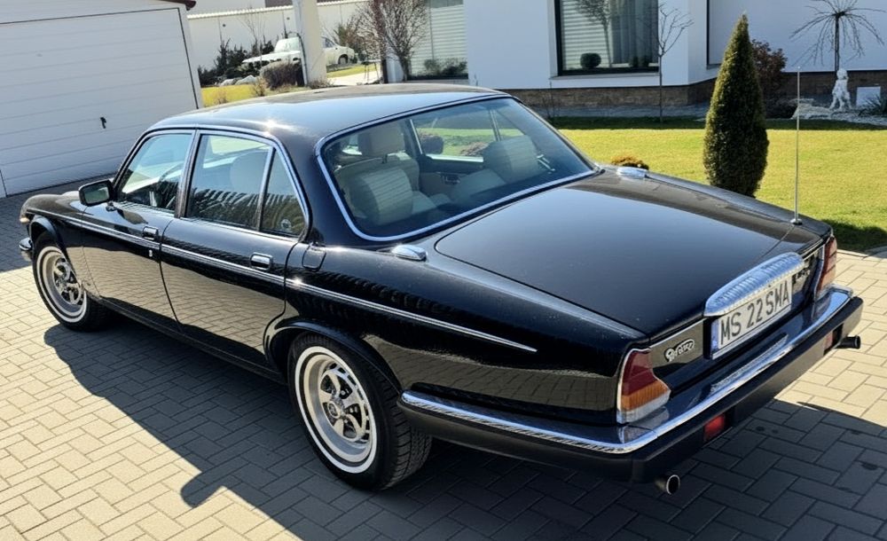 Jaguar XJ Daimler Double Six