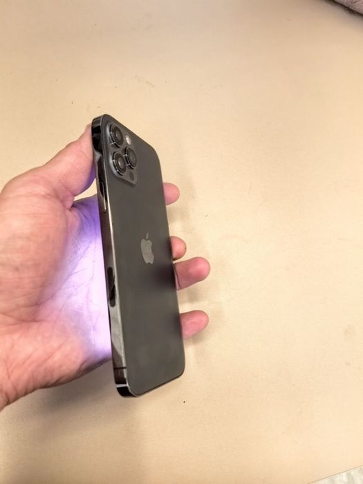 Apple 12 pro max sotiladi