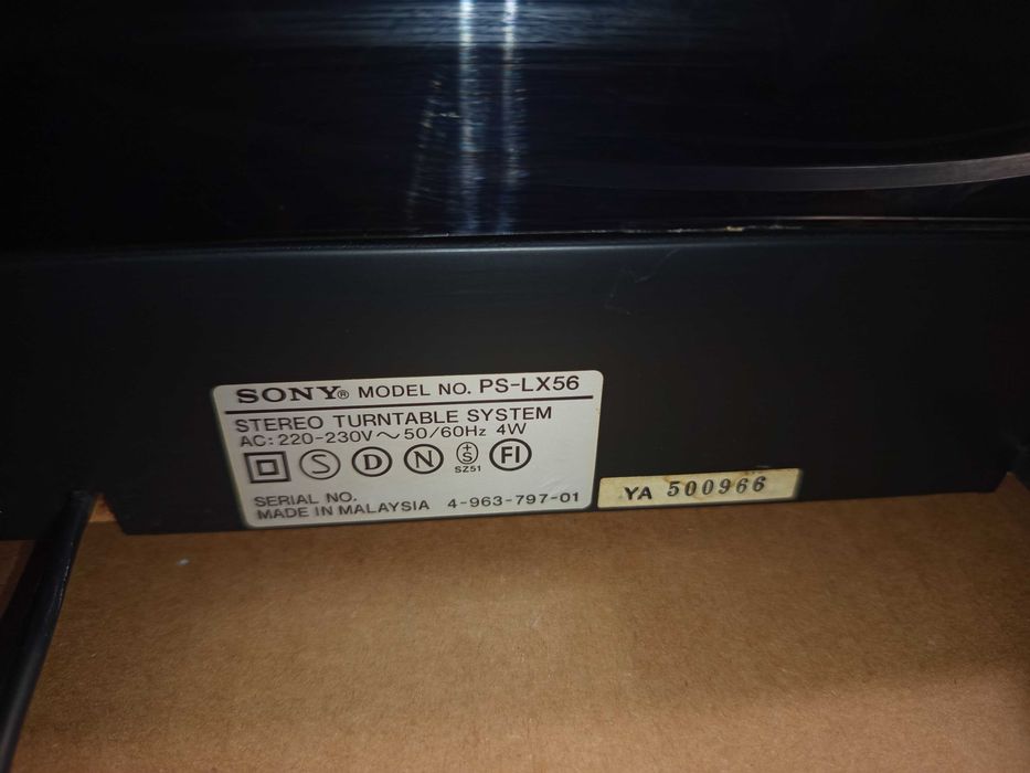 Pick-up stereo automatic Sony model PS-LX56