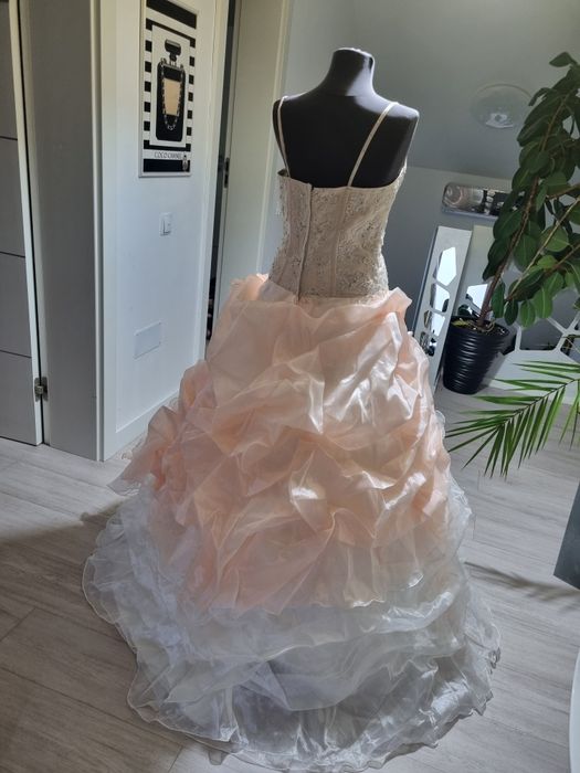 Rochie mireasa produs nou