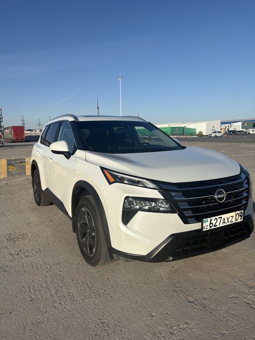Продаю автомашину Nissan Rogue SV Premium