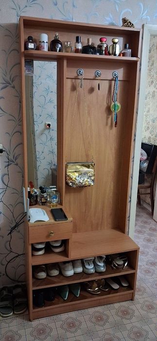 Продается "прихожка"-вешалка