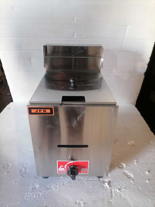 Фритюрник газов професионален  единичен и двоен , дюнер скара котлон