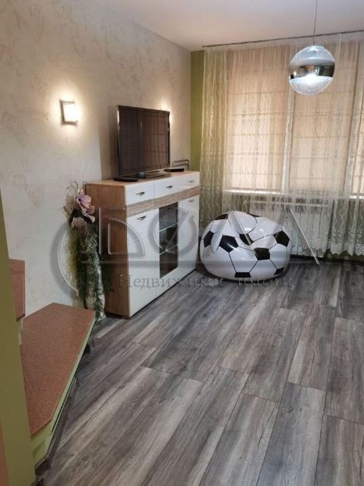 Продава се Тристаен апартамент в София, Разсадника - 93 кв.м за 2366 €/кв.м - Снимка #10