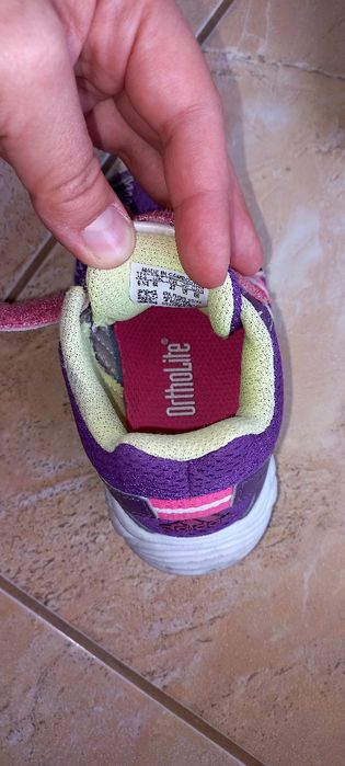 Маратонки Adidas за момиче