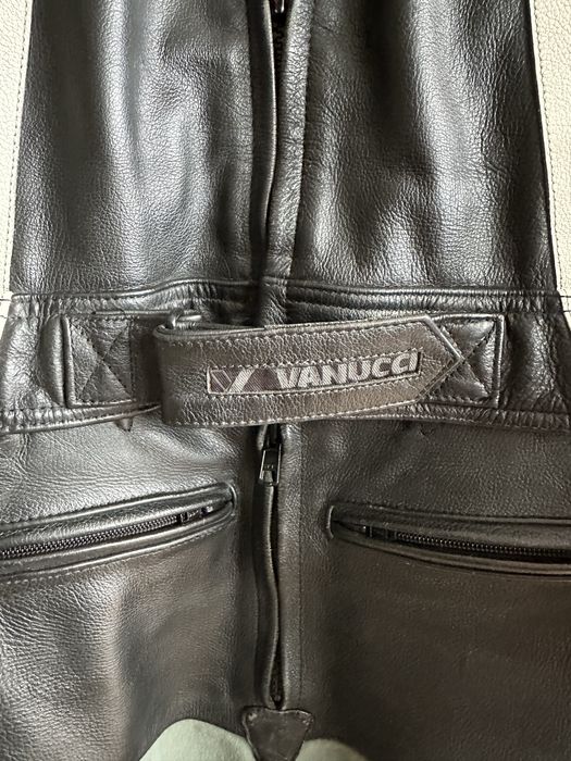 Кожен екип Vanucci