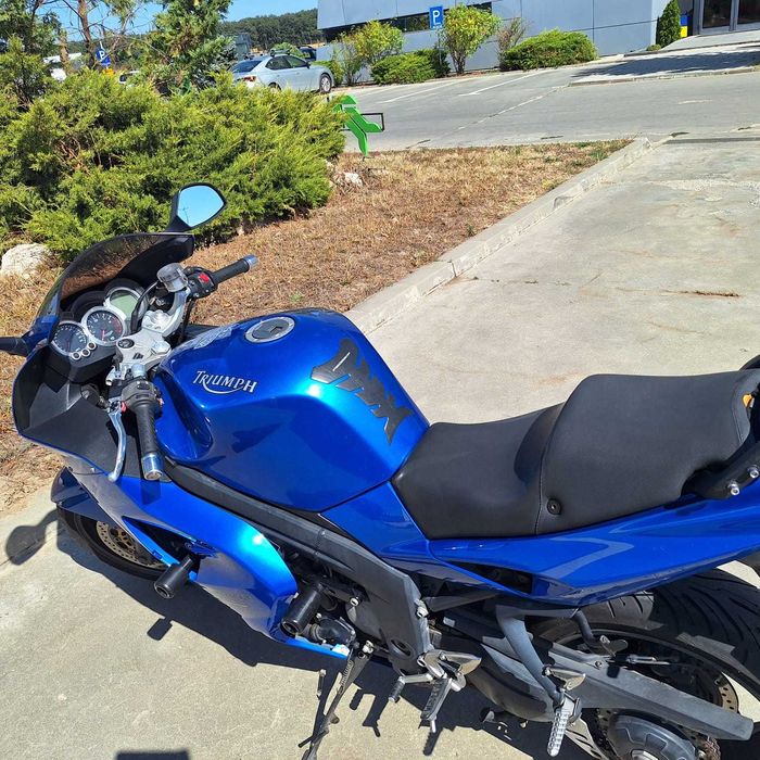 Triumph Sprint ST 1050