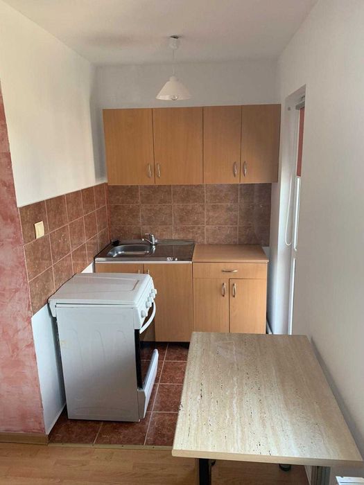 INCHIRIEZ GARSONIERA  in zona  Lidl- Baba Novac