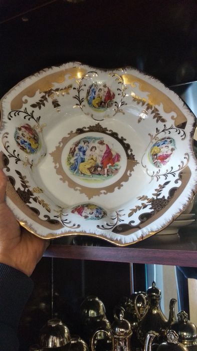 Продам свой  набор посуды Мадонна.