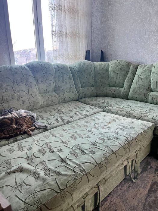 Продам диван б/у