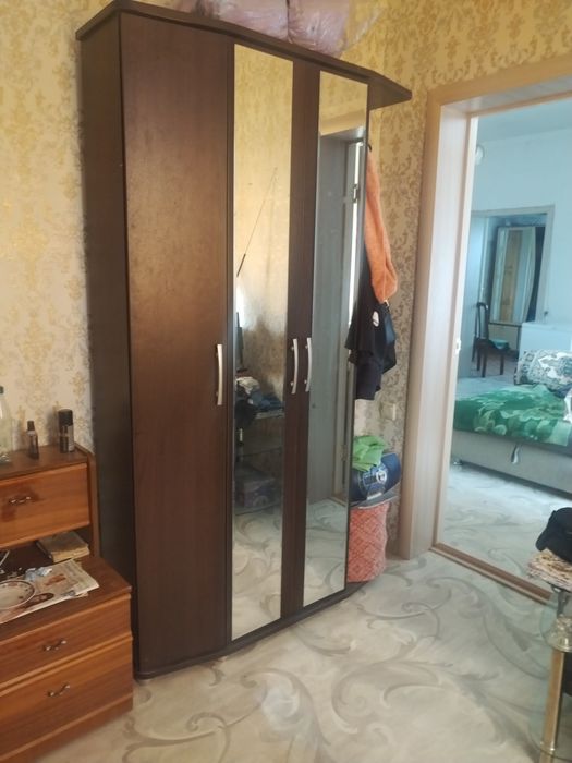 Продам шкаф для одежды