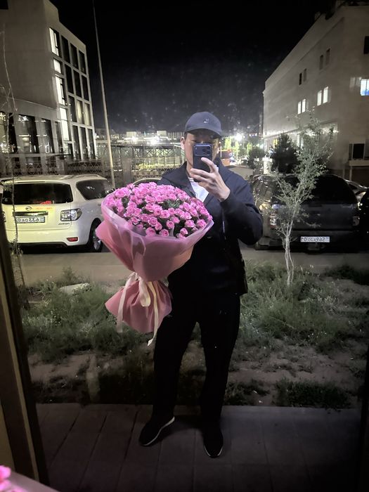 Цветы  кеше тунде келген