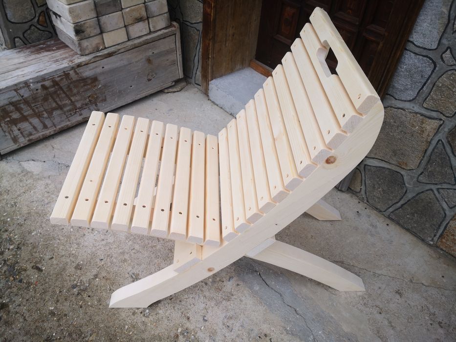 Дървени градински сгъваеми столове