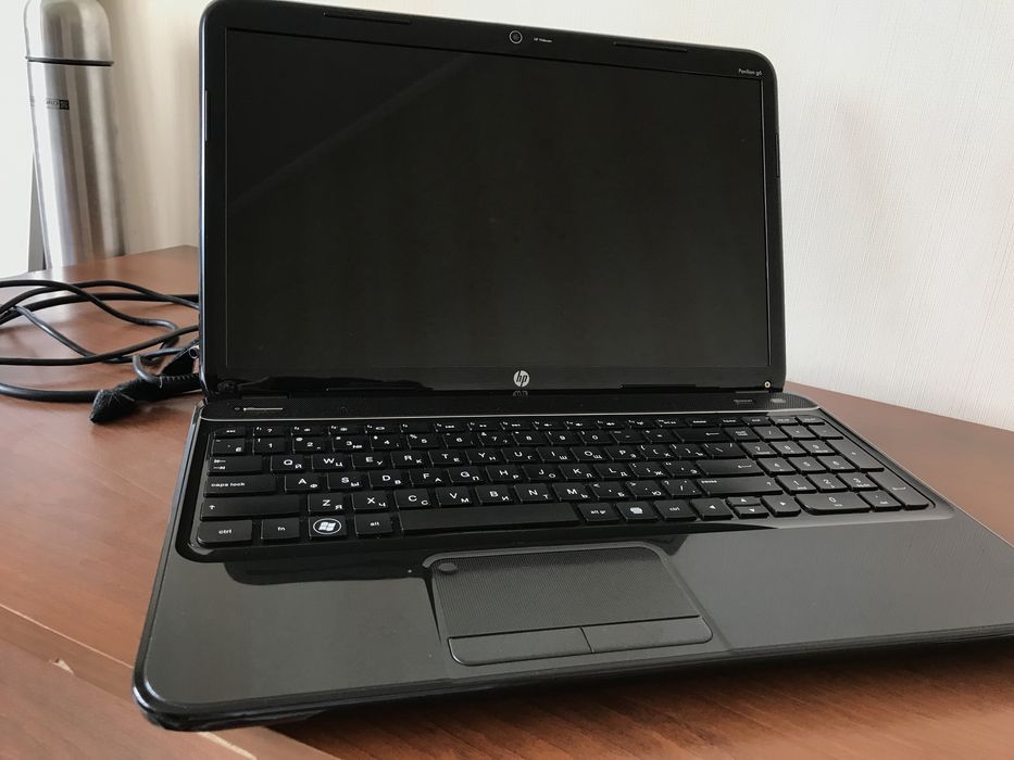 Ноутбук hp в хорошем состоянии.