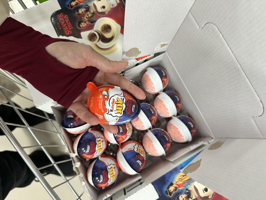 Kinder joy stranger things