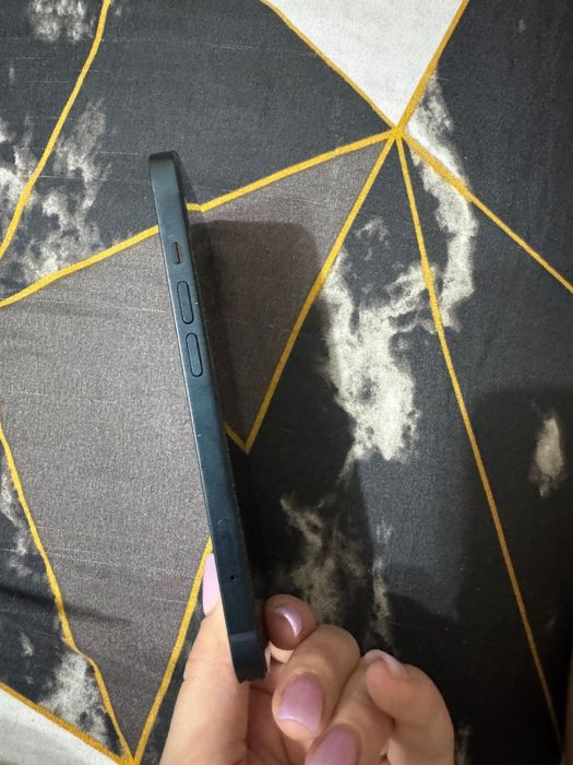 Айфон 13 с катигорией