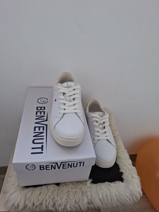 Adidasi Tommy Hilfiger din piele, dama nr. 36 ca NOI