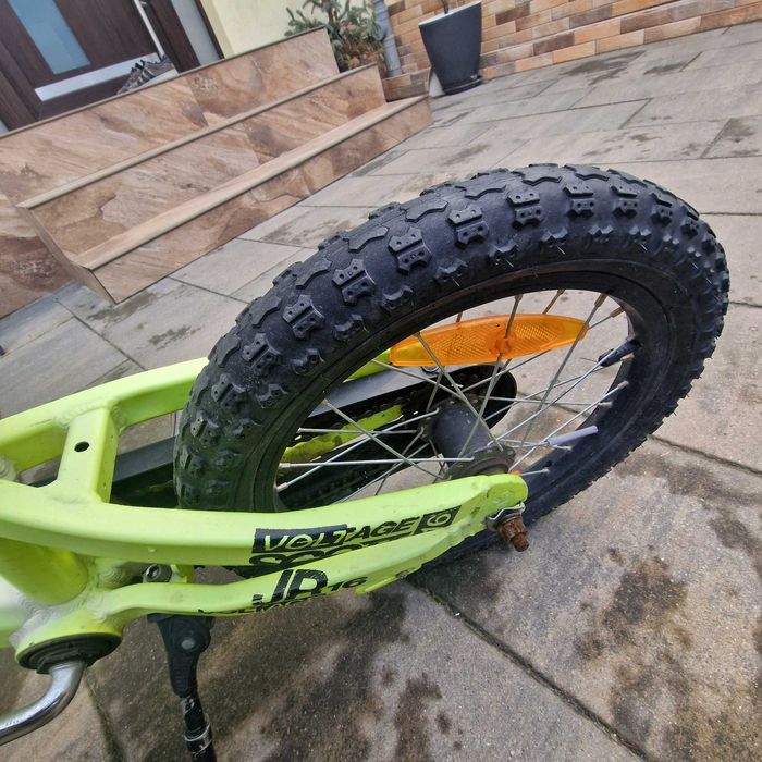 Bicicleta  Copii Scott 16 inch  culoare verde neon + cască .