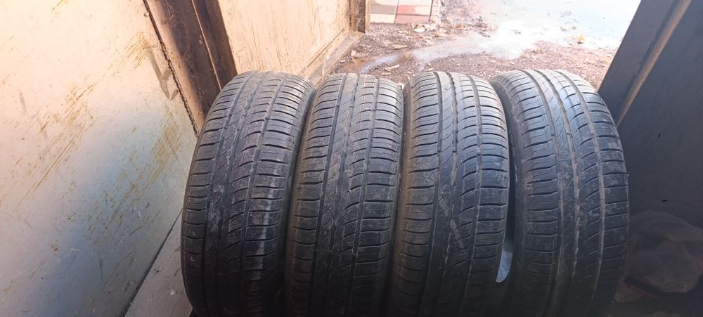 Шины комплект 195/65R15