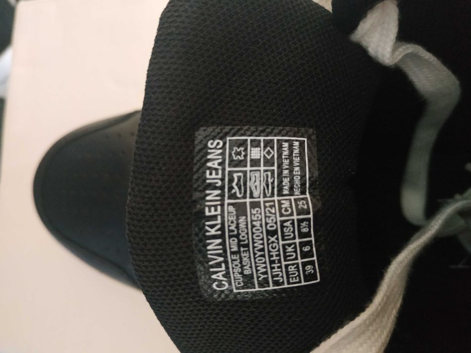 Оригинални кецове  CALVIN KLEIN