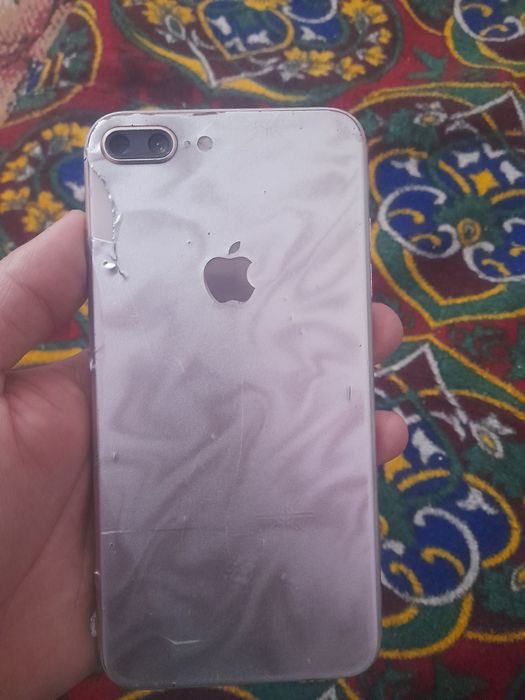 Iphone 8 plus sotiladi