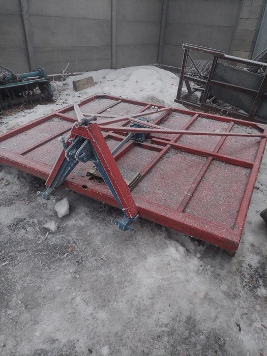 На трактор 3 техники