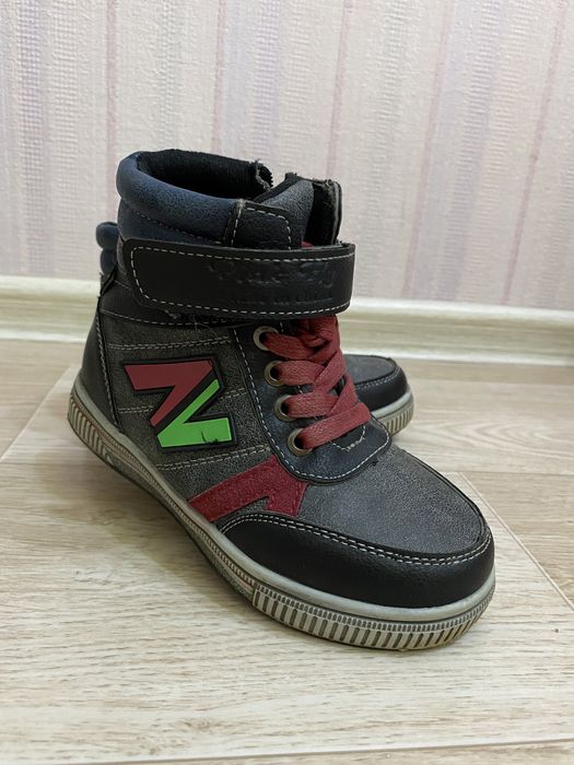 Демисезонные ботинки на мальчика