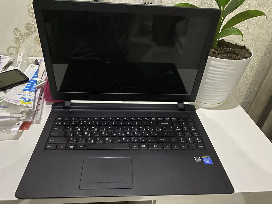 Продаю ноутбук в отличном состояний